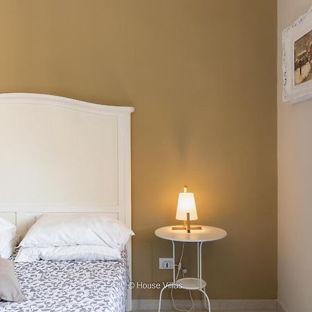Il 49 Rooms Noto Eksteriør bilde