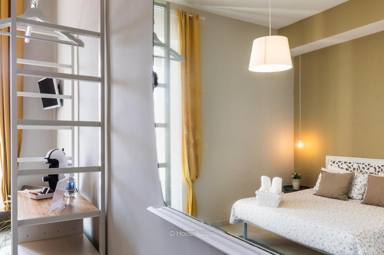 Il 49 Rooms Noto Eksteriør bilde