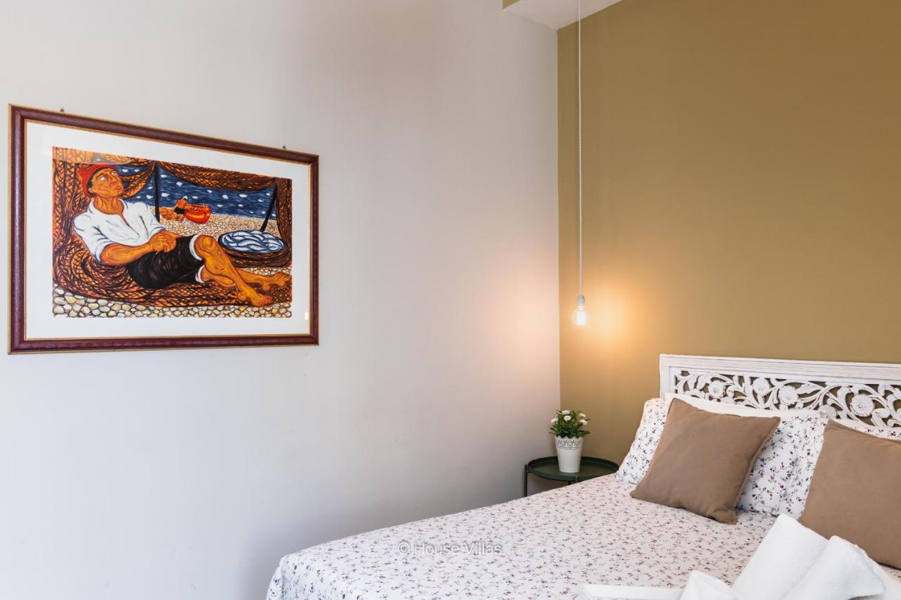 Il 49 Rooms Noto Eksteriør bilde