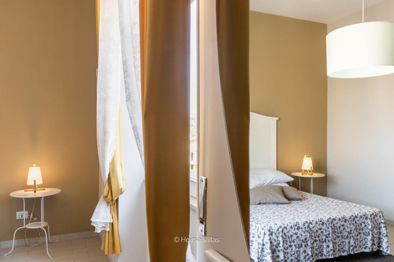 Il 49 Rooms Noto Eksteriør bilde