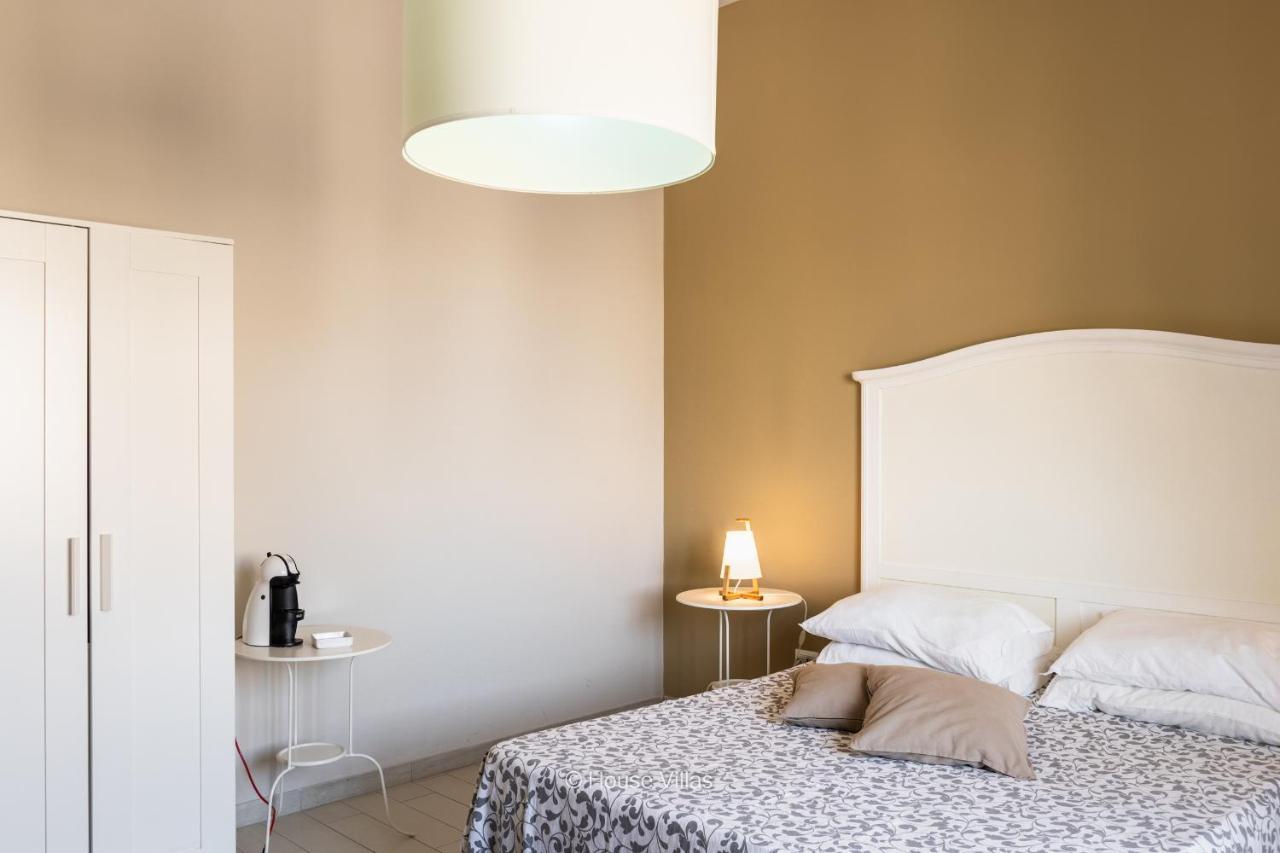 Il 49 Rooms Noto Eksteriør bilde