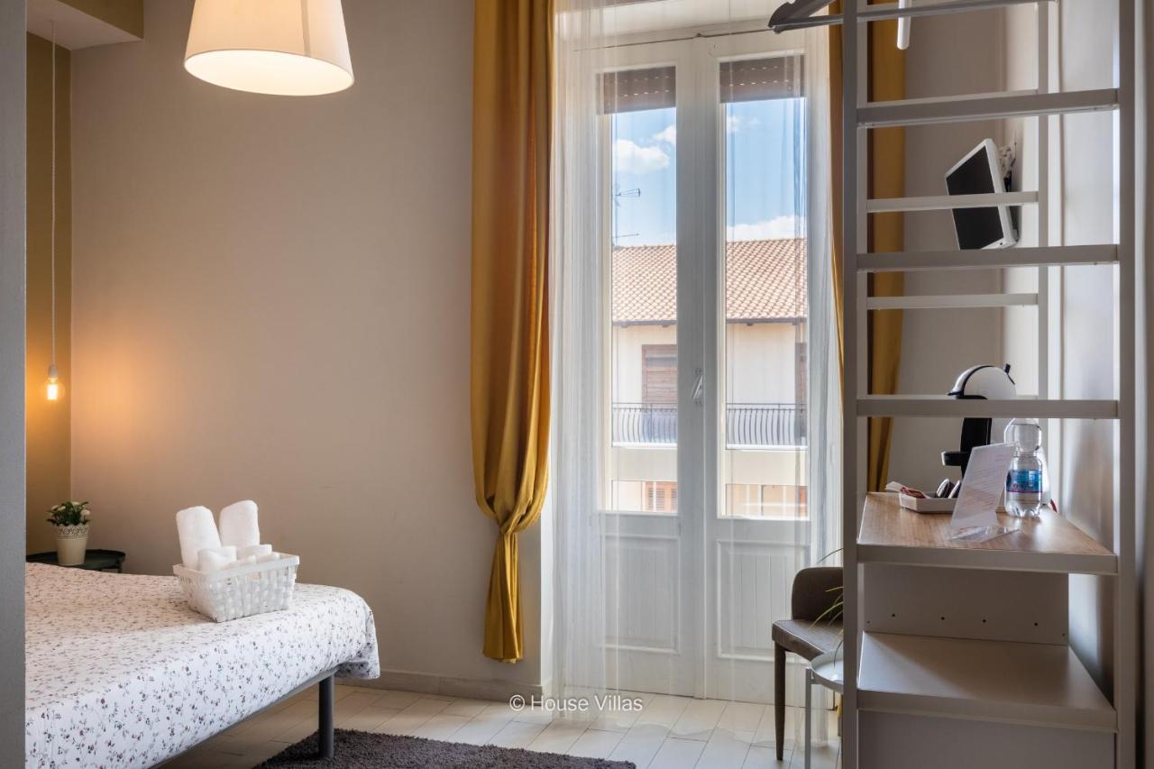 Il 49 Rooms Noto Eksteriør bilde
